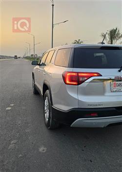 GMC Acadia